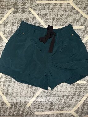 Lululemon Women’s Shorts Size 4 Teal Green Drawstring Athleisure Casual